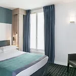 A La Des Artistes Hotel 3*