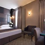 A La Des Artistes 3* Paris