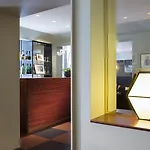 A La Des Artistes Hotel 3*