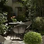 A La Des Artistes 3* Paris