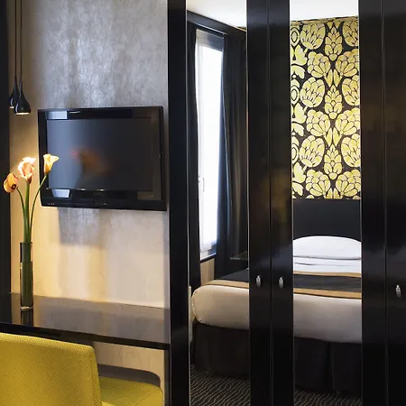 A La Des Artistes Hotel 3*
