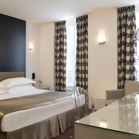 Hotel A La Des Artistes 3*