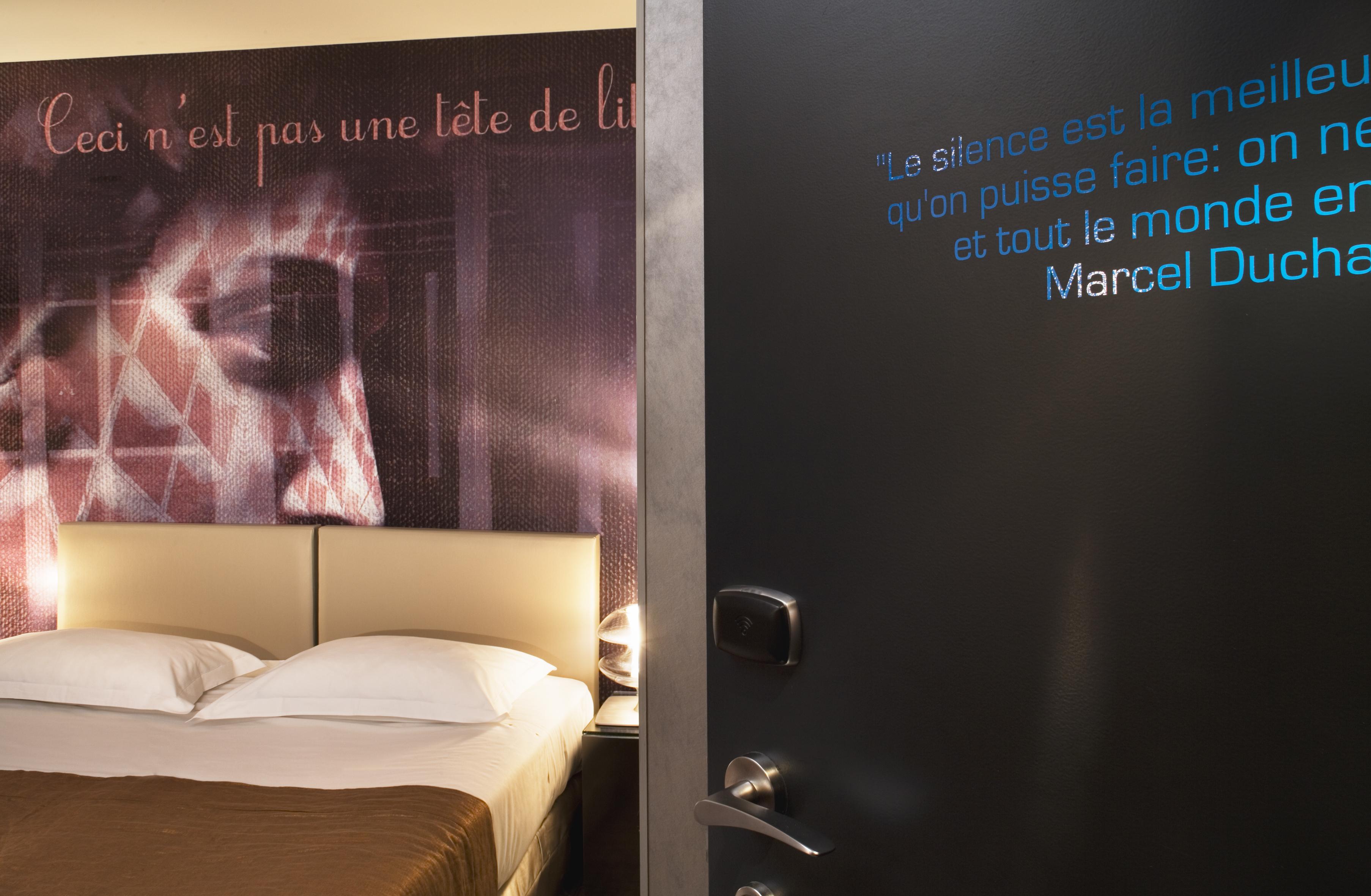 A La Des Artistes 3*