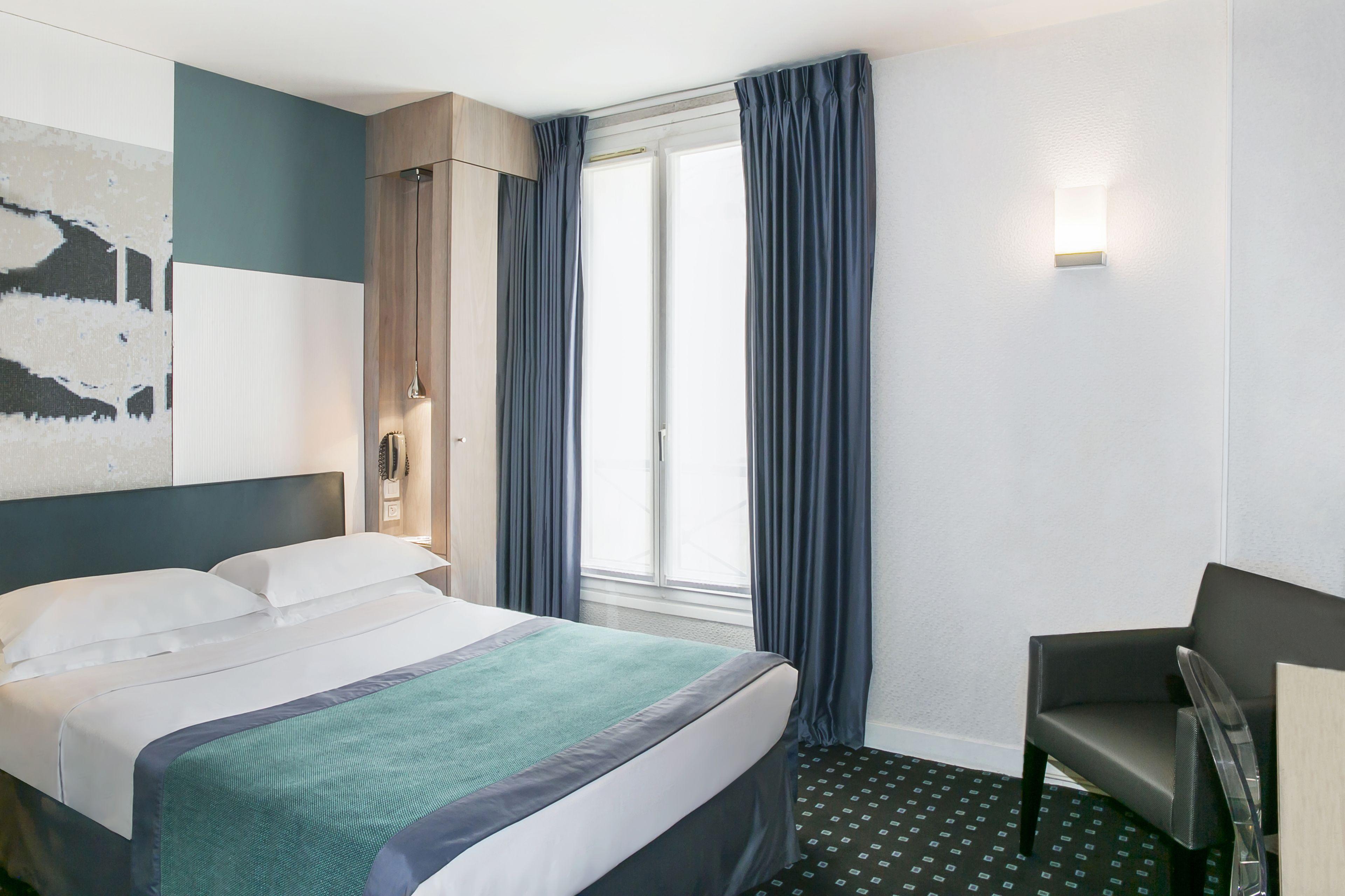 A La Des Artistes Hotel 3*