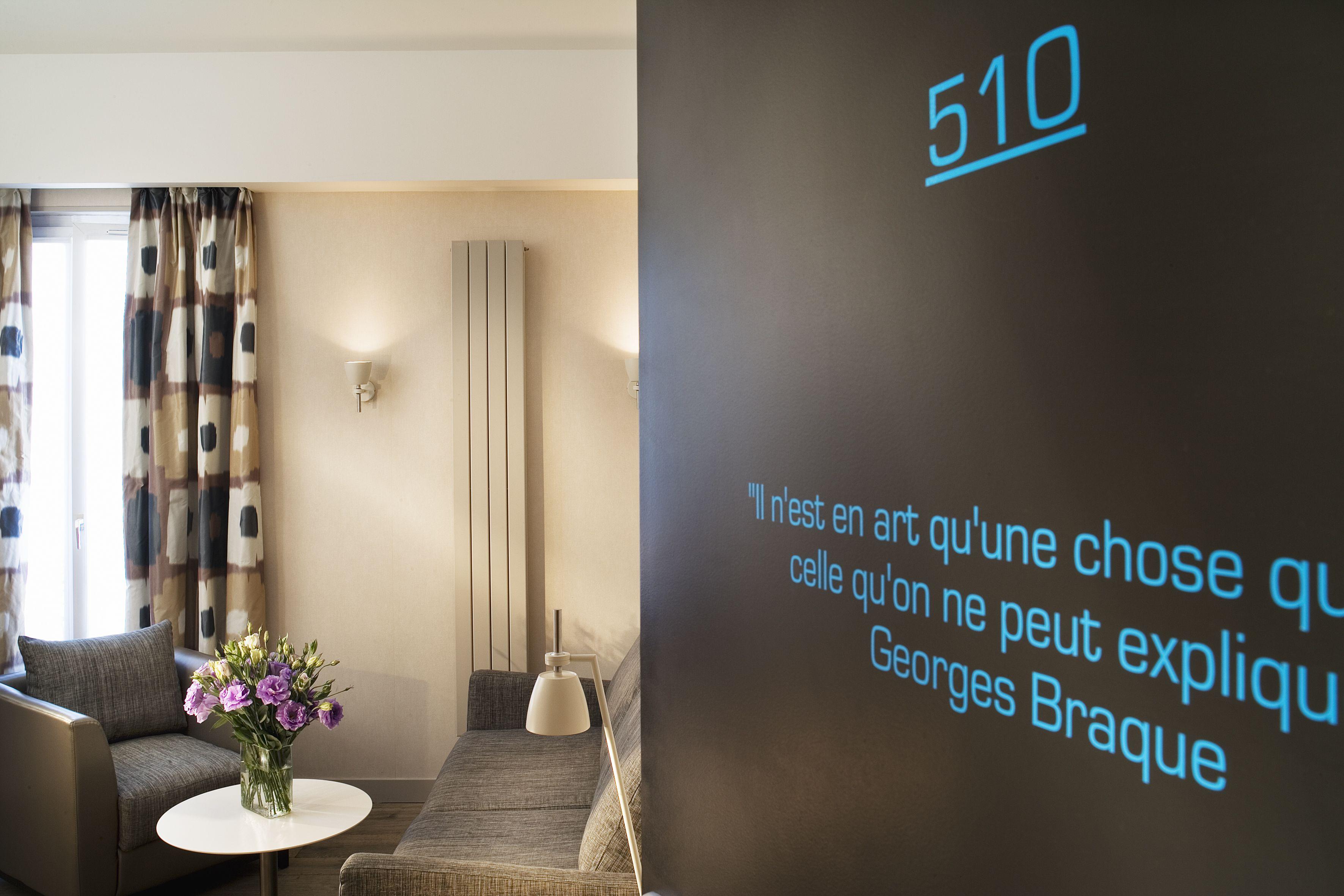 A La Des Artistes Hotel