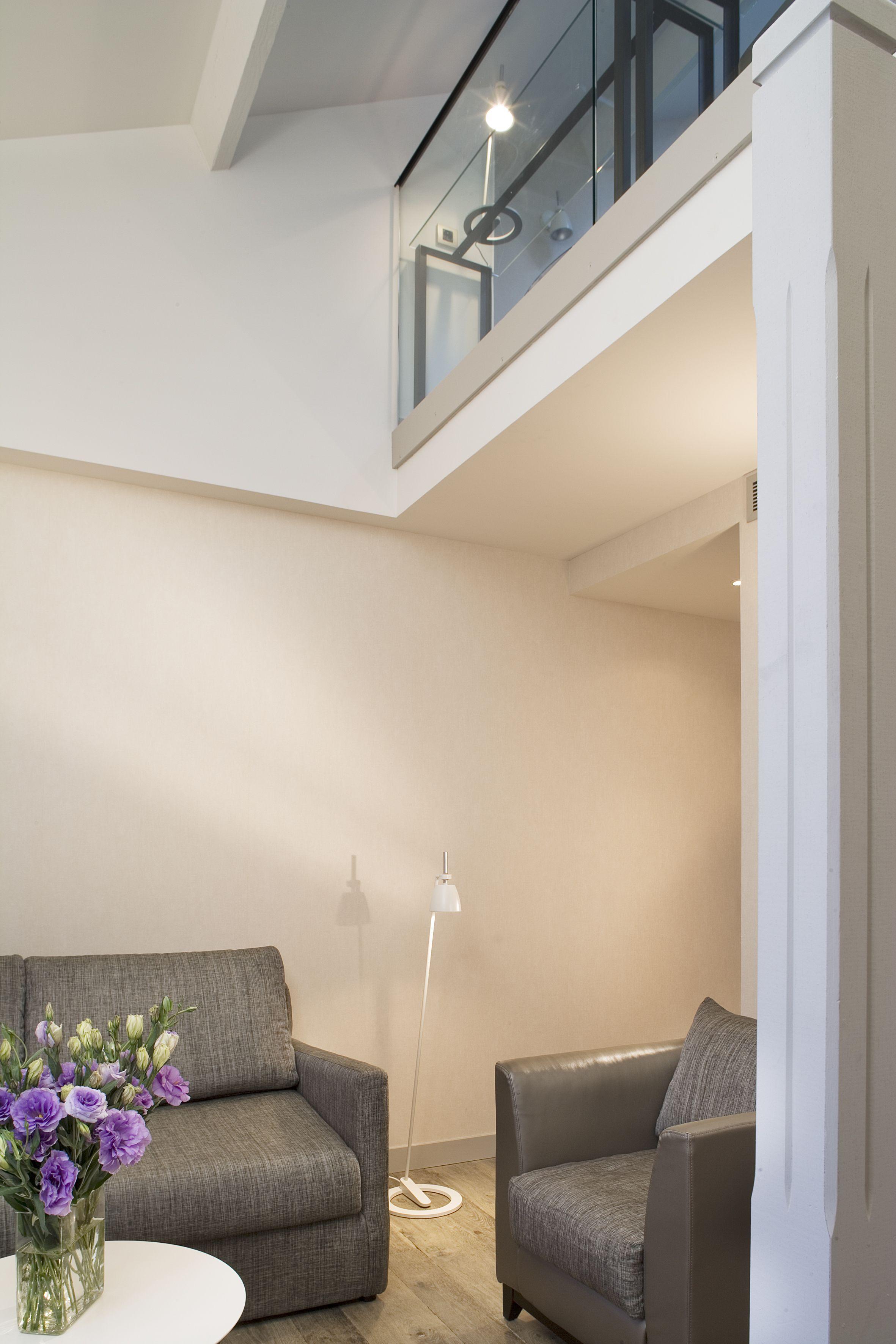 A La Des Artistes 3*