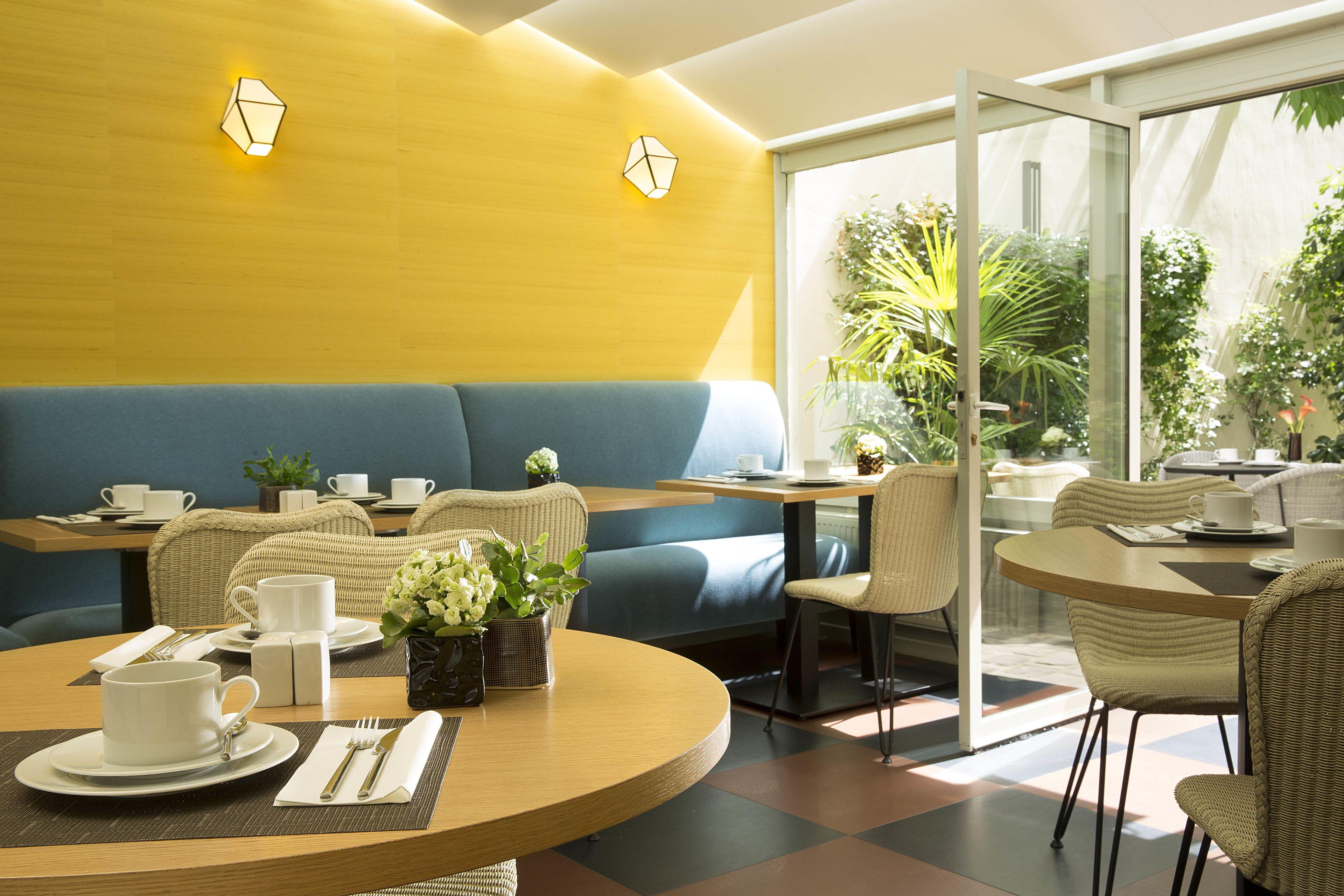 Hotel A La Des Artistes 3*