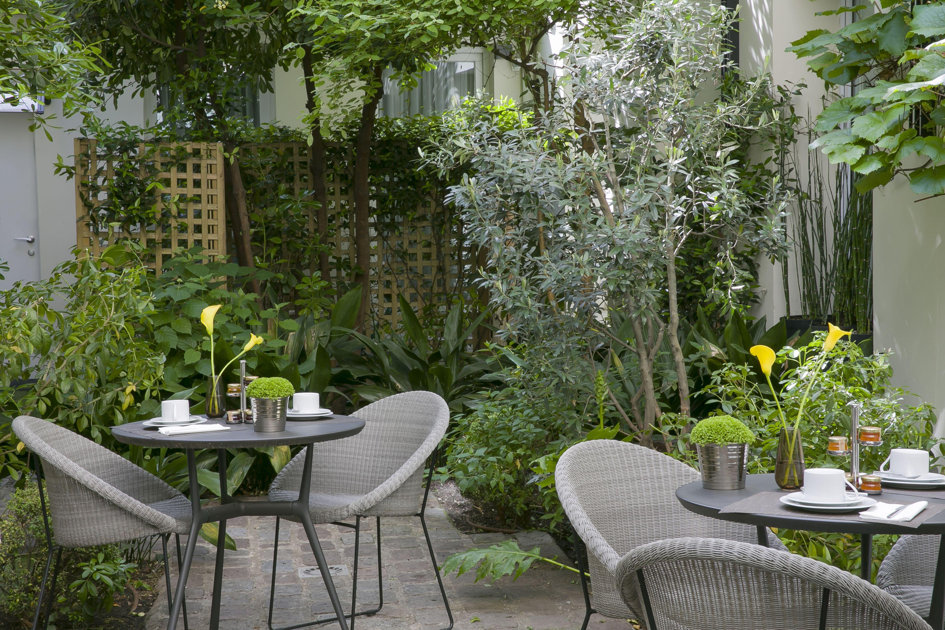 A La Des Artistes Hotel 3*